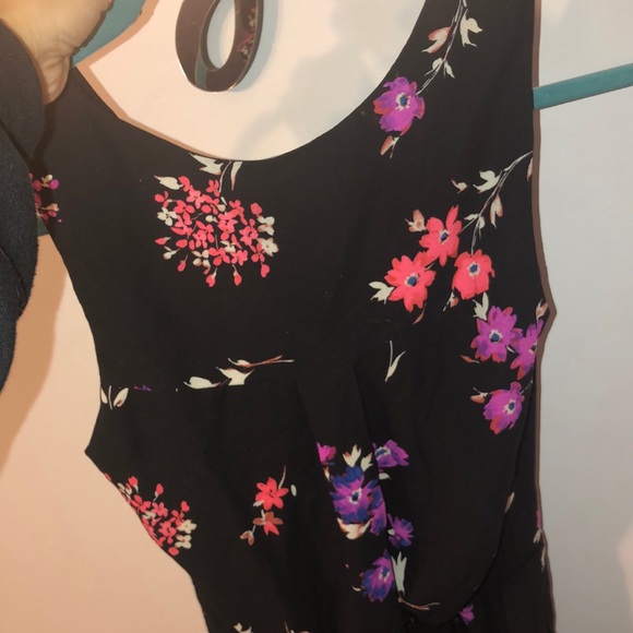 Floral Romper with Front Zipper - Picture 5 of 5